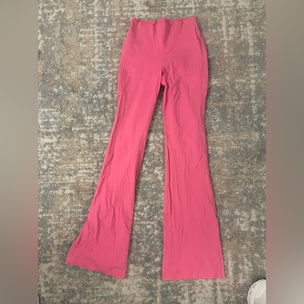 Aritzia TNA flare pants pink